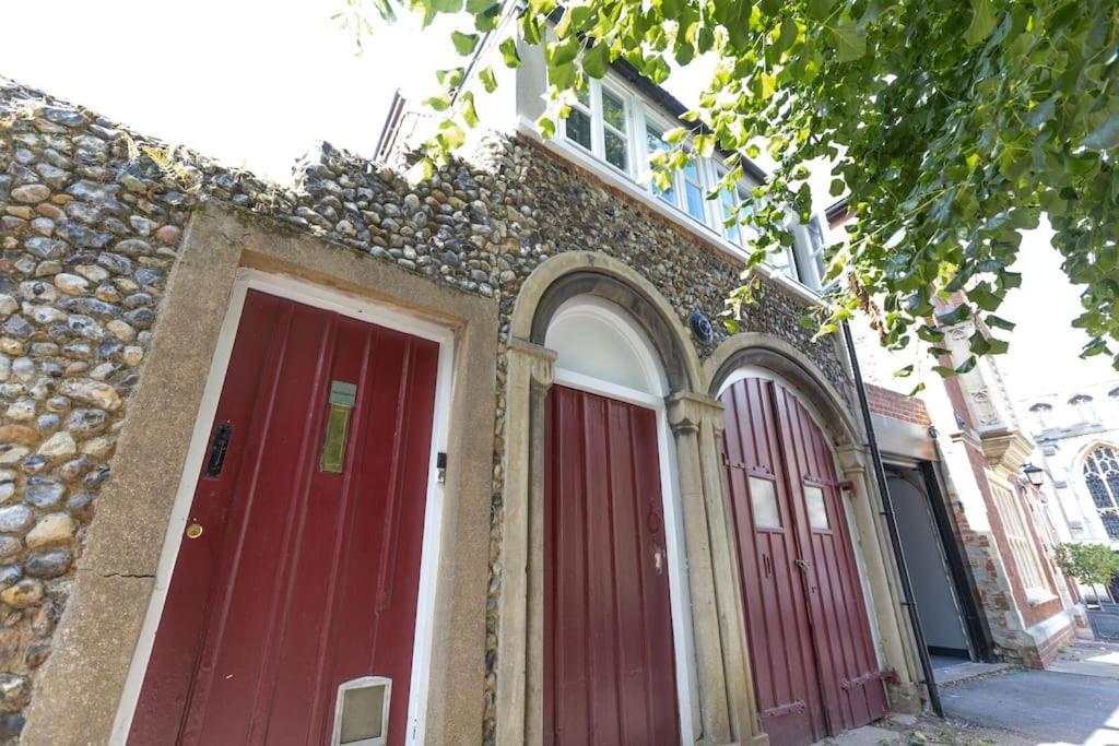Central Medieval Grid Unique Home With Gated Parking Bury St. Edmunds 외부 사진