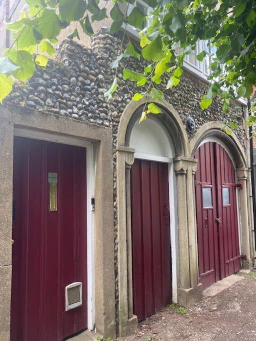 Central Medieval Grid Unique Home With Gated Parking Bury St. Edmunds 외부 사진
