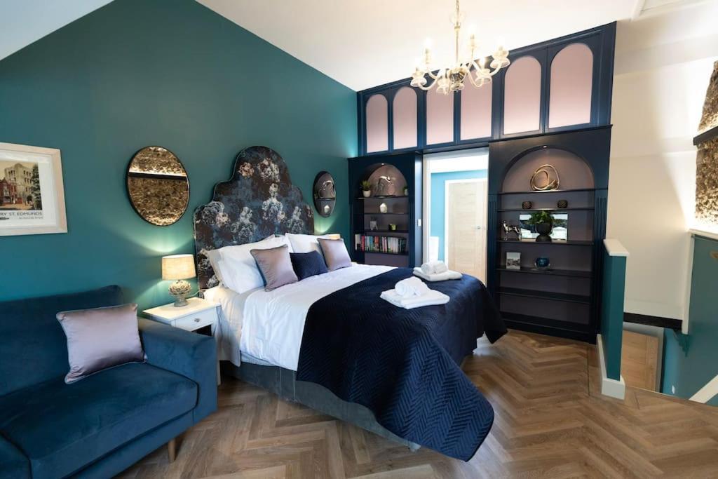 Central Medieval Grid Unique Home With Gated Parking Bury St. Edmunds 외부 사진